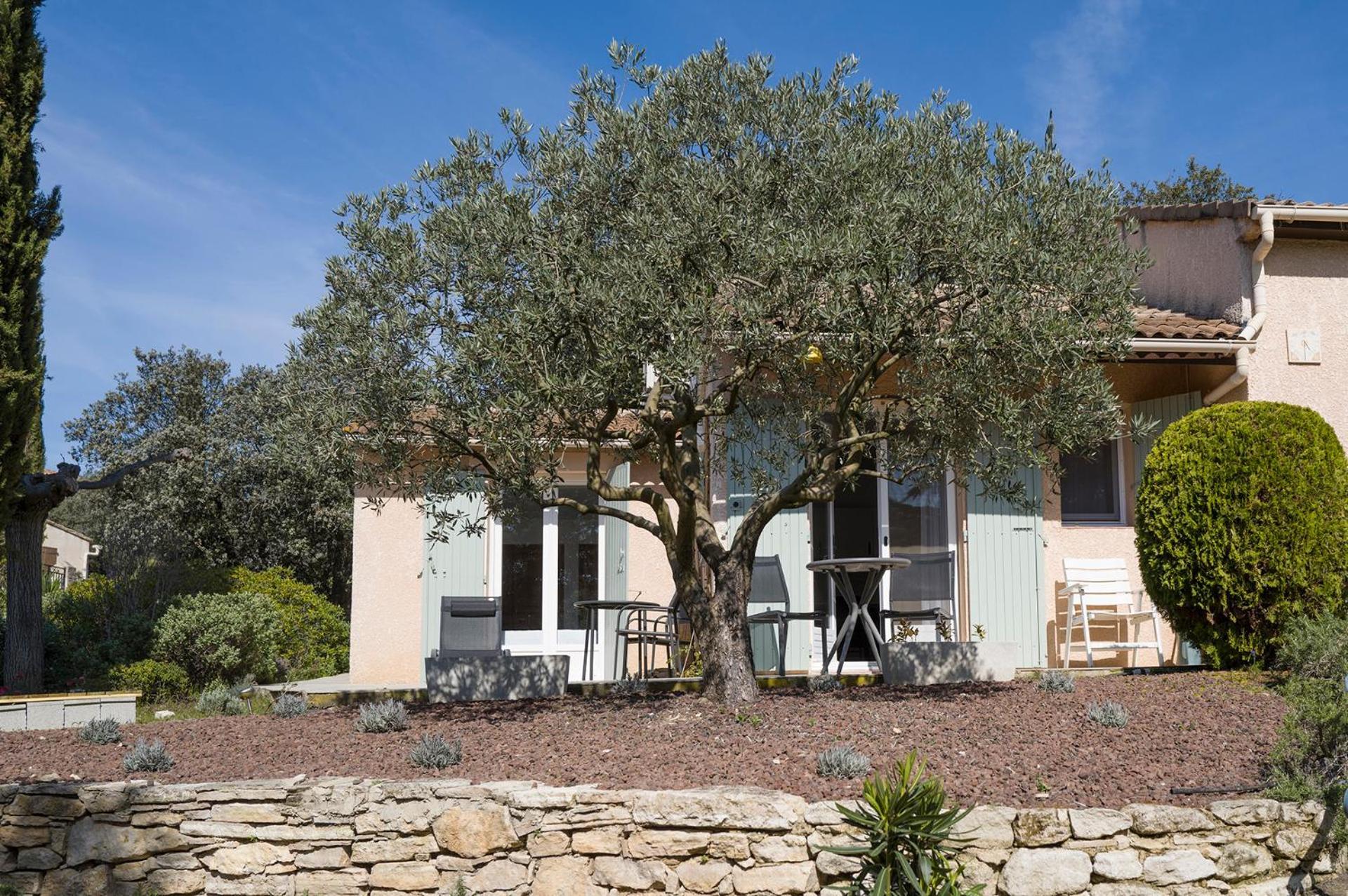 Les Cistes Villa Lioux Екстериор снимка