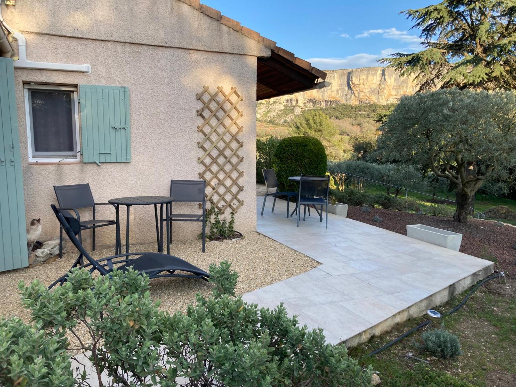 Les Cistes Villa Lioux Екстериор снимка