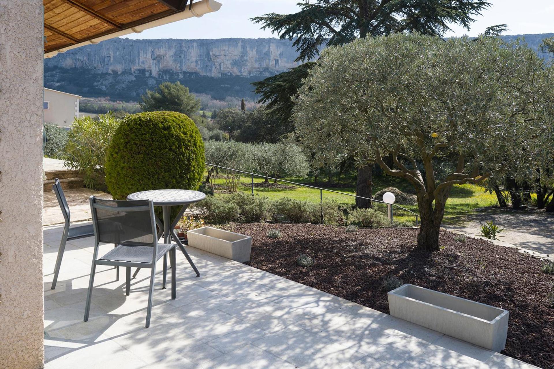 Les Cistes Villa Lioux Екстериор снимка